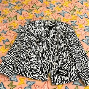 Elegant Woman Suit Jacket